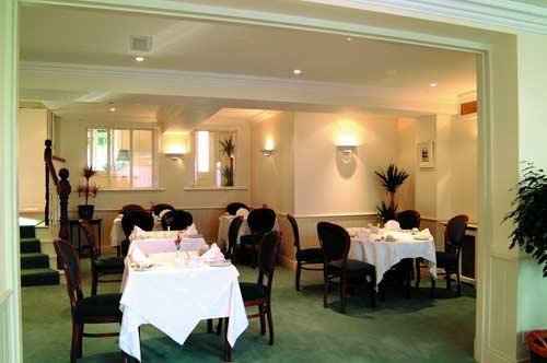 Merrion Hall Trans Hotel